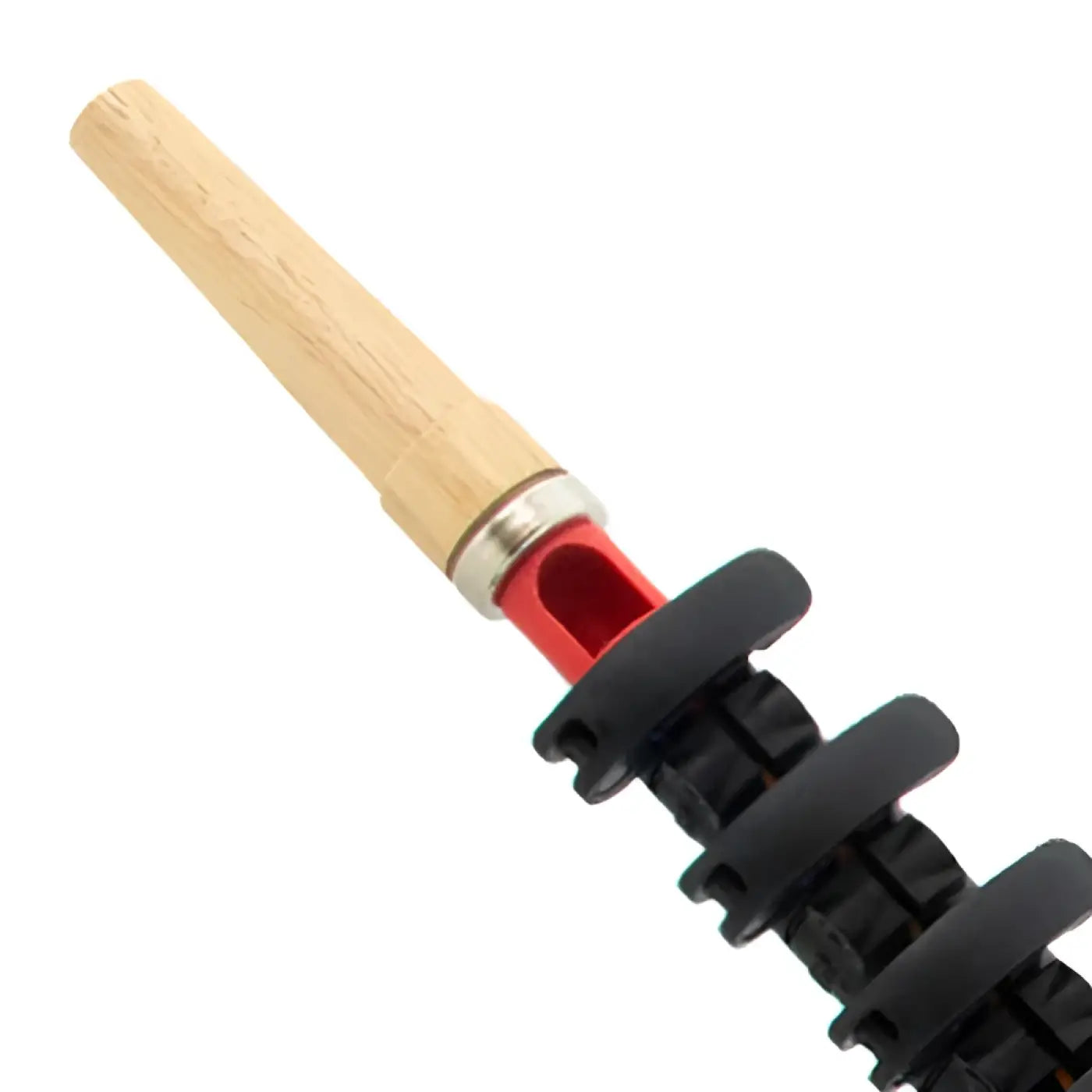 Maykker mini adapter aus holz mit rotem innenring und schwarzen zahnradartigen segmenten