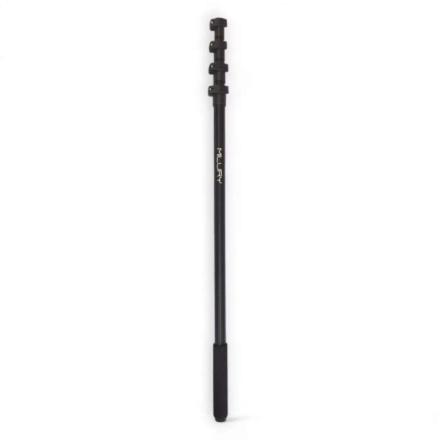 Schwarzes carbonfaser-profi-teleskopstativ mit mattem finish und silbernem milury-logo entlang der länge