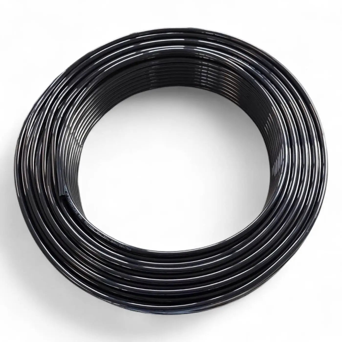 Milury wasserschlauch 50 meter schwarz mit glatter glänzender oberfläche und schwarzer kunststoffwicklung