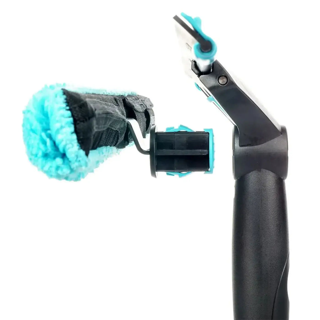 Moerman combinator fensterwischer griff 2.0 mit schwarz-teal reinigungswerkzeug und blauem mikrofaserhandschuh