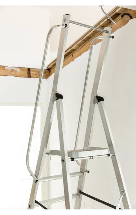 Silver aluminium step ladder munk ml plattformleiter with black rubber feet and handrails