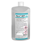 A transluzente weiße plastikflasche mit teal-weißem etikett und myxal sept gel als händedesinfektion