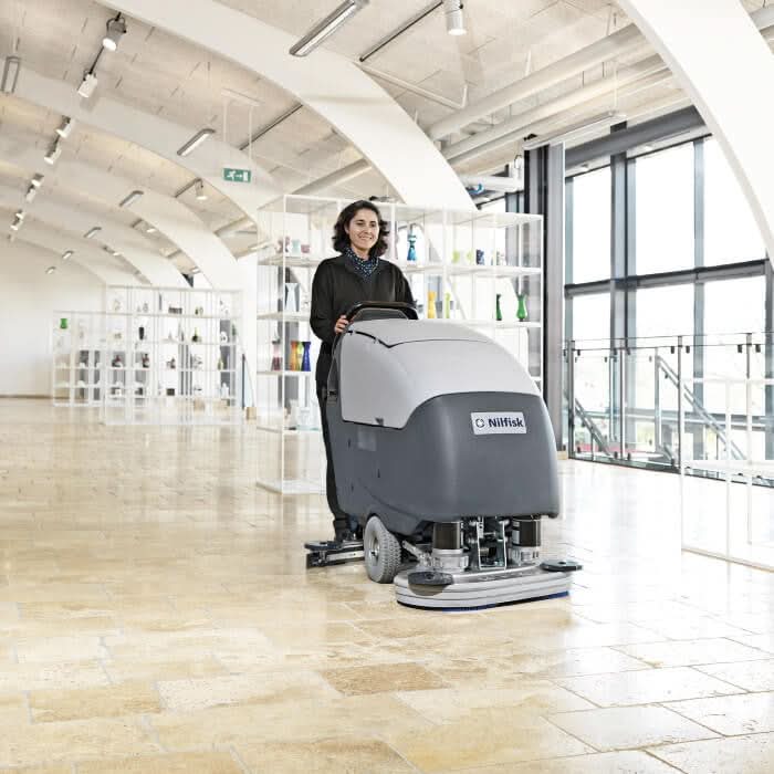 Nilfisk Scheuersaugmaschine BA 651 inkl. Ladegerät.