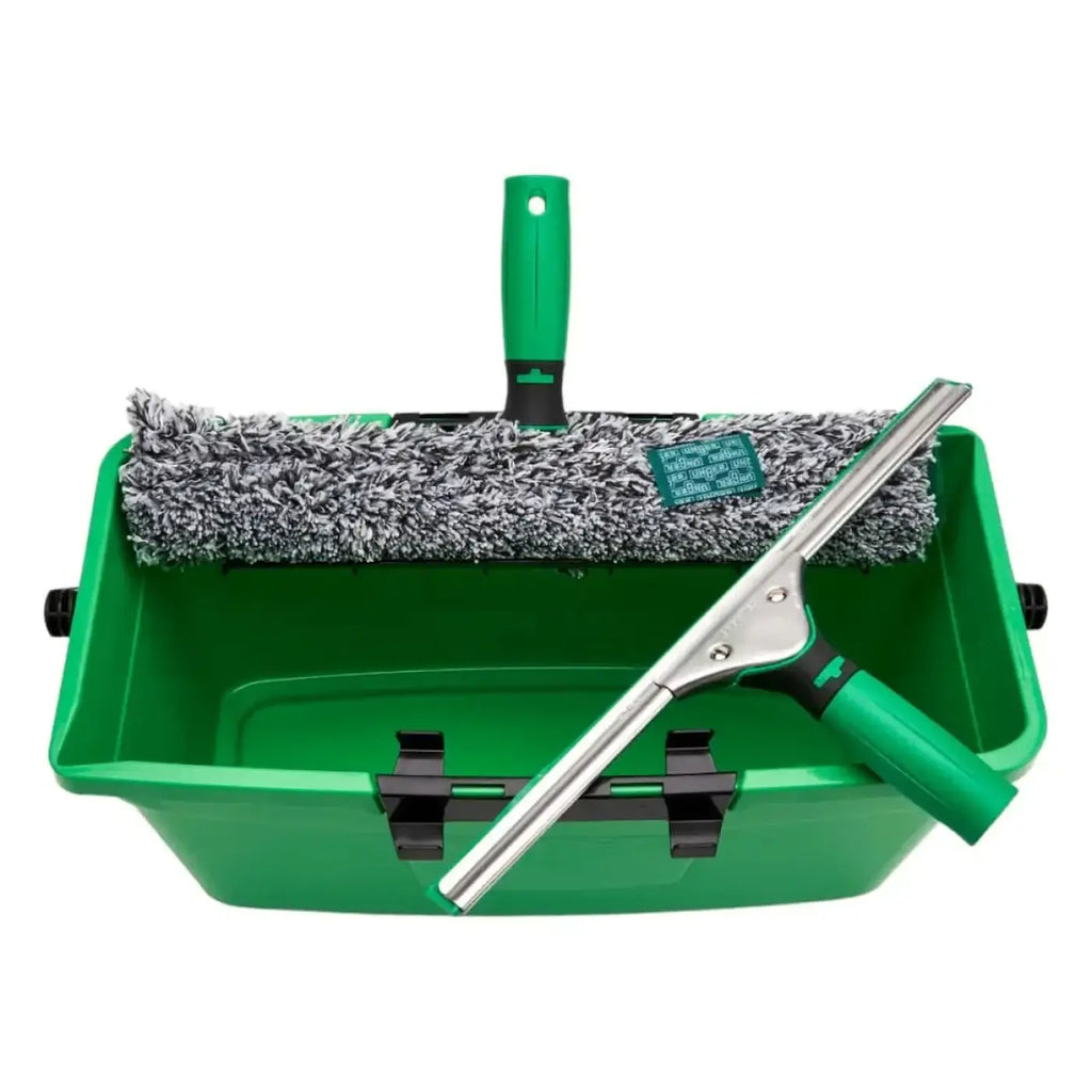 Unger ergotec profi glasreinigungsset ak013 mit grünem kunststoffgriff und grauem mikrofaser squeegee pad aus metall