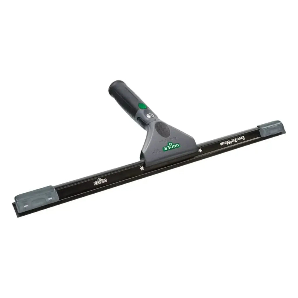 Schwarz-grauer unger ergotec ninja fensterwischer mit strukturiertem griffgriff für einfache fensterreinigung