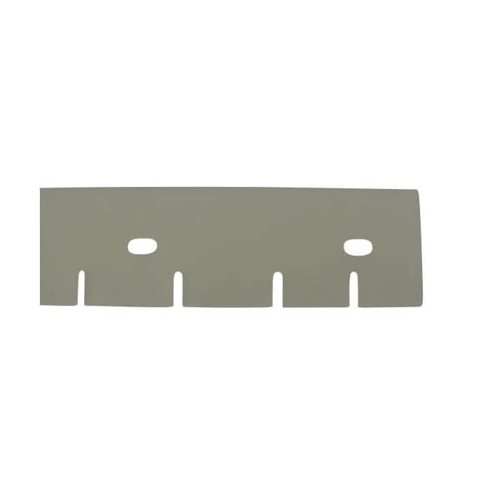 Graues metallblatt sauglippe vorne 1109x49x3,2 mm mit zwei ovalen löchern und fünf rechteckigen kerben aus transparentem polyurethan